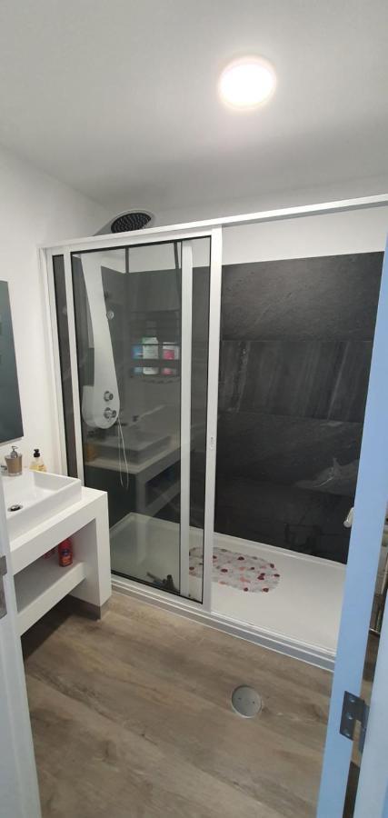 Apartamento T2-5M Aeroporto Cr7 Santa Cruz  Eksteriør billede
