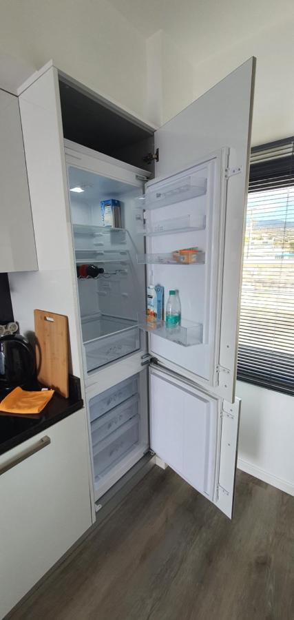 Apartamento T2-5M Aeroporto Cr7 Santa Cruz  Eksteriør billede